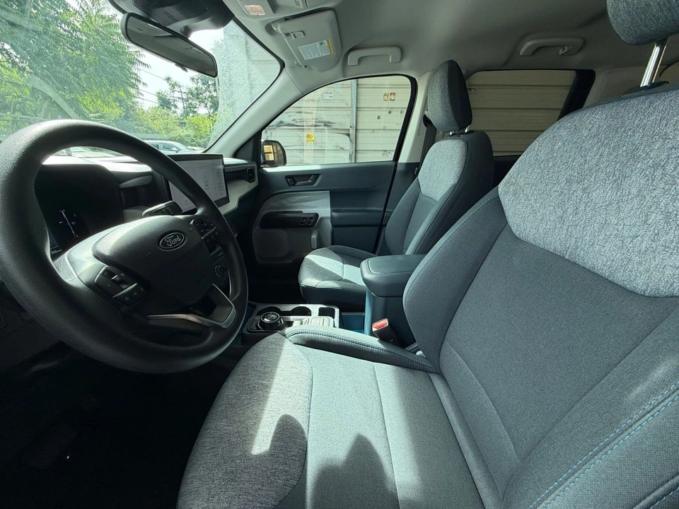 2026 Ford Maverick - Image 27 of 31
