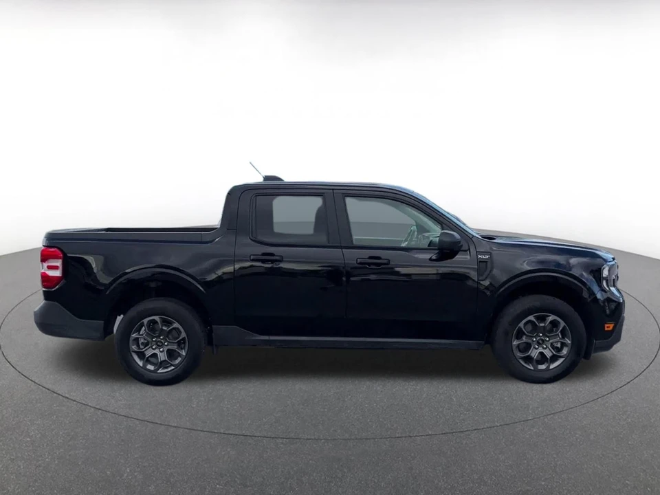 2026 Ford Maverick - Image 17 of 31