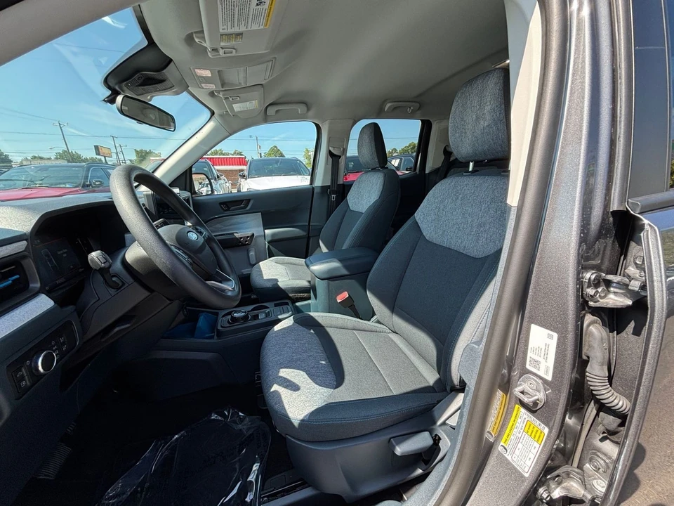 2026 Ford Maverick - Image 25 of 31