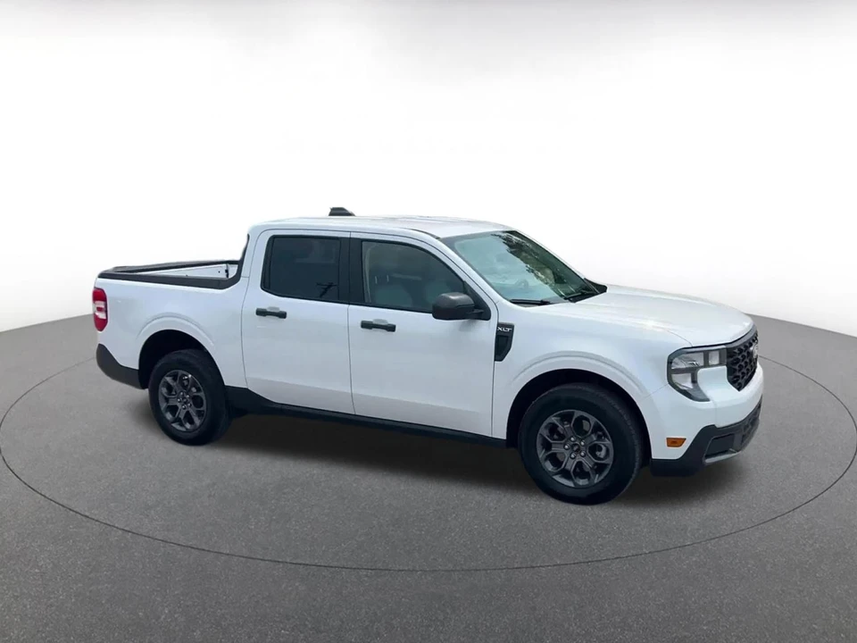 2026 Ford Maverick - Image 2 of 31