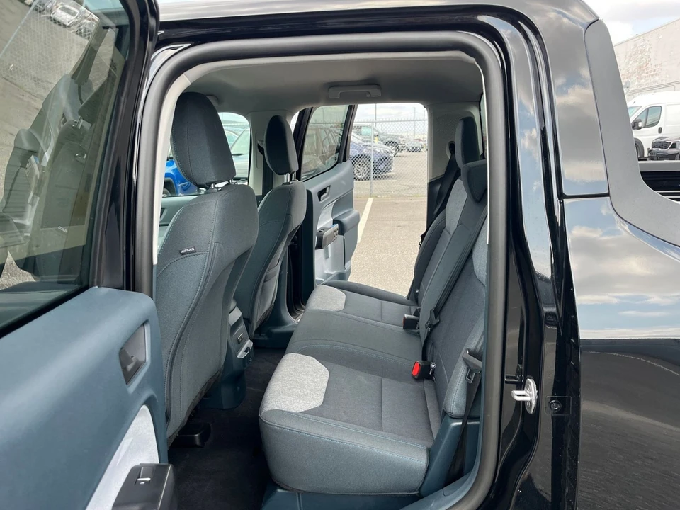 2026 Ford Maverick - Image 26 of 31