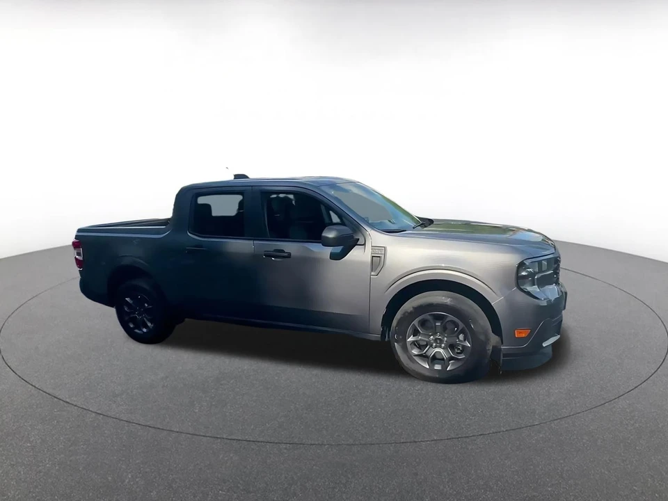 2026 Ford Maverick - Image 2 of 31