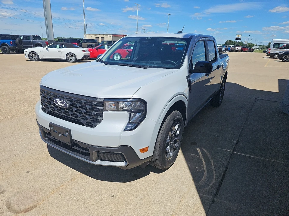 2026 Ford Maverick - Image 18 of 28