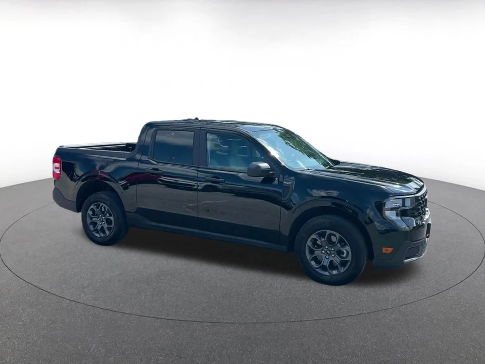 2026 Ford Maverick - Image 2 of 31