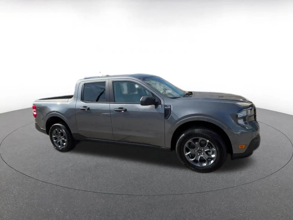 2026 Ford Maverick - Image 2 of 31