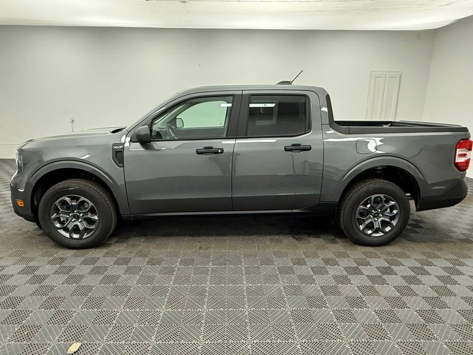 2026 Ford Maverick - Image 11 of 12