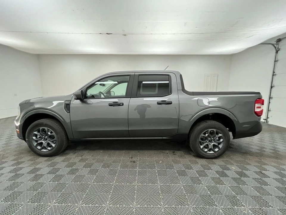2026 Ford Maverick - Image 11 of 12