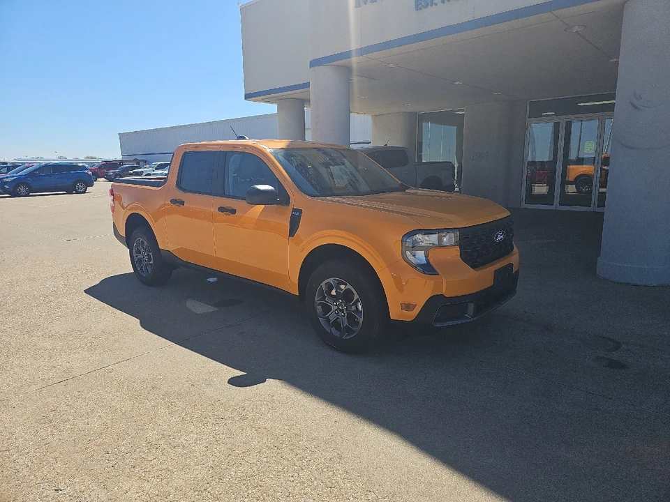 2026 Ford Maverick - Image 2 of 25