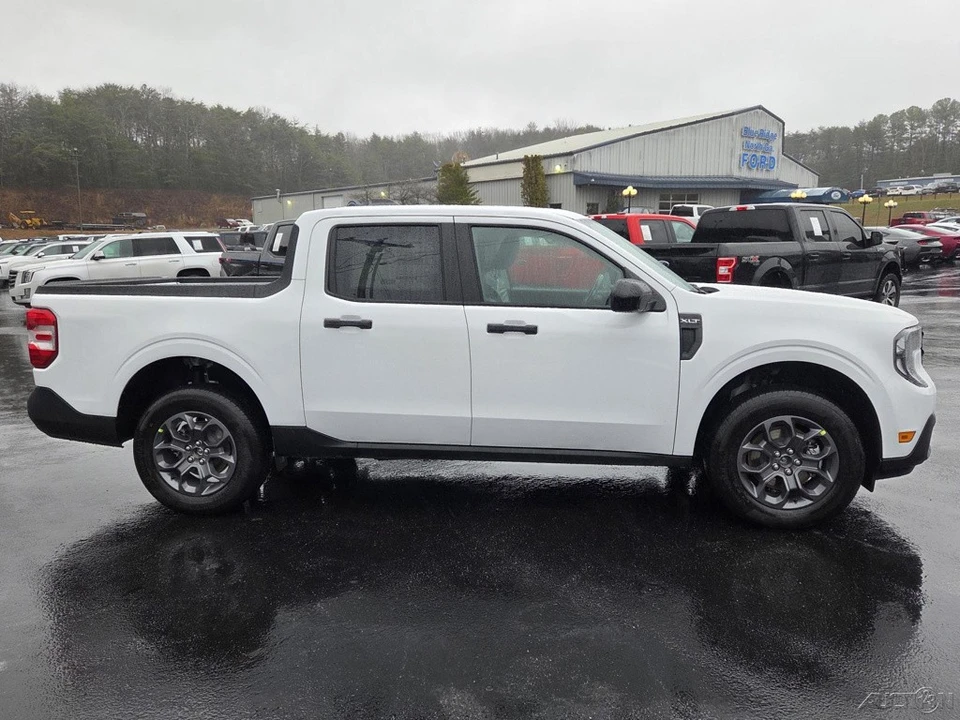 2026 Ford Maverick - Image 18 of 21