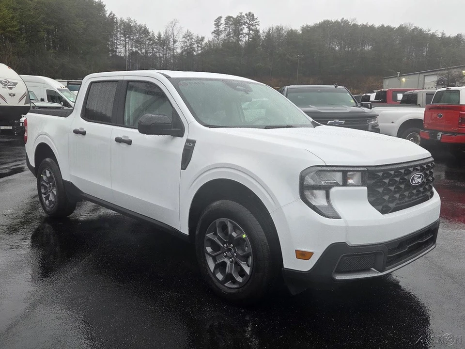2026 Ford Maverick - Image 9 of 21