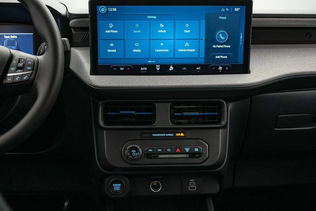 2026 Ford Maverick - Image 17 of 21