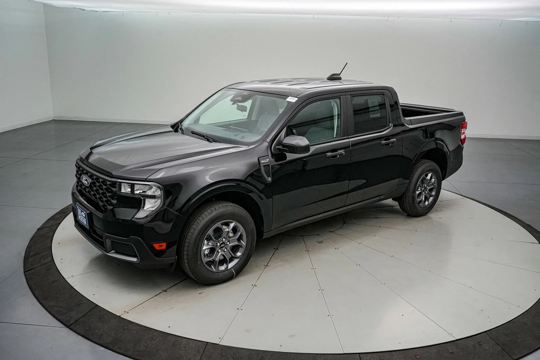 2026 Ford Maverick - Image 10 of 24