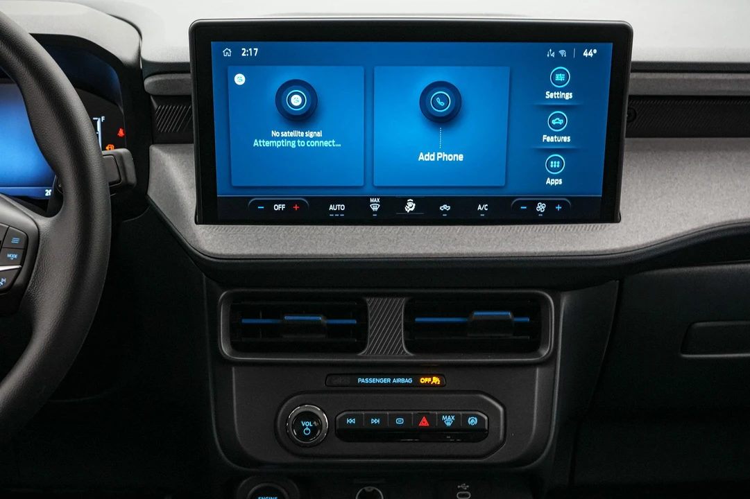 2026 Ford Maverick - Image 17 of 24
