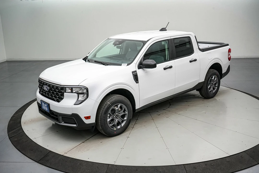 2026 Ford Maverick - Image 10 of 21