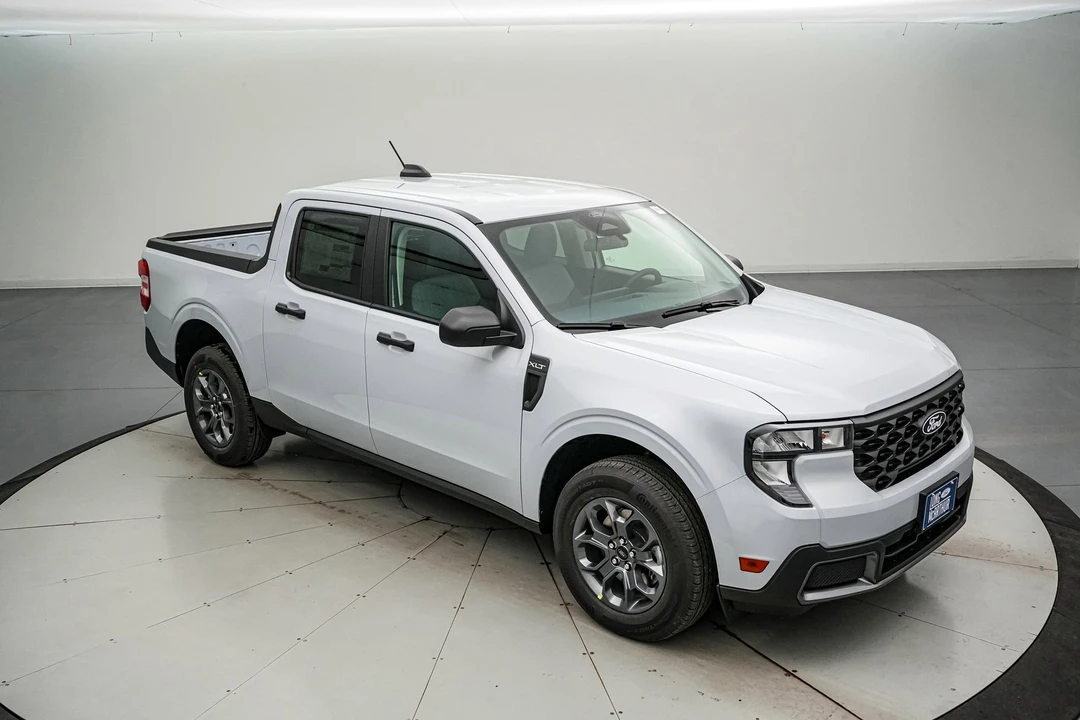 2026 Ford Maverick - Image 2 of 21