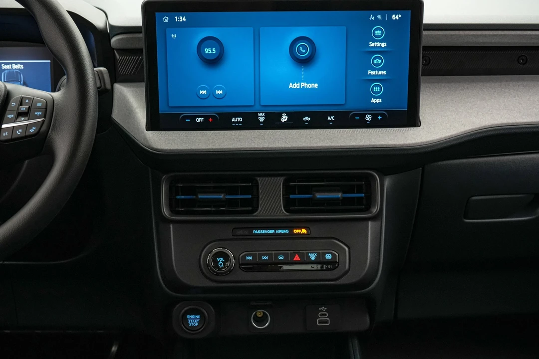 2026 Ford Maverick - Image 17 of 21