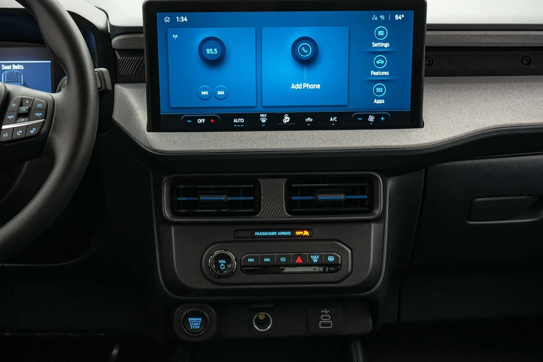 2026 Ford Maverick - Image 17 of 21