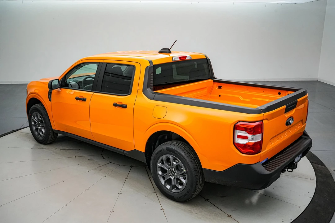 2026 Ford Maverick - Image 8 of 21