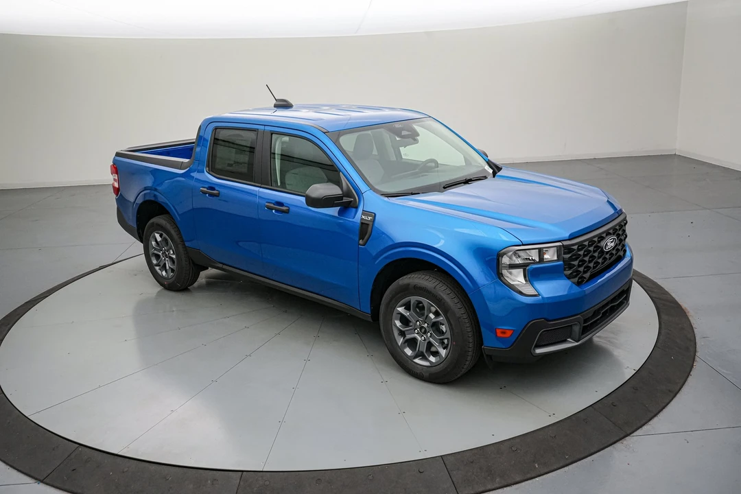 2026 Ford Maverick - Image 2 of 25