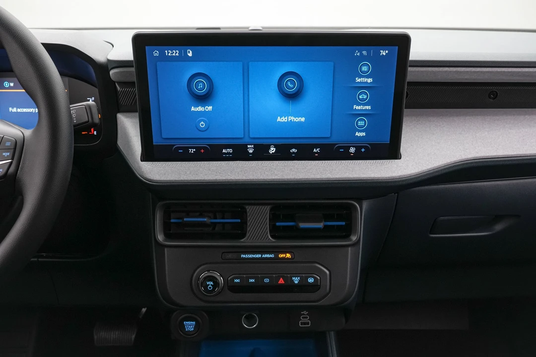 2026 Ford Maverick - Image 17 of 25