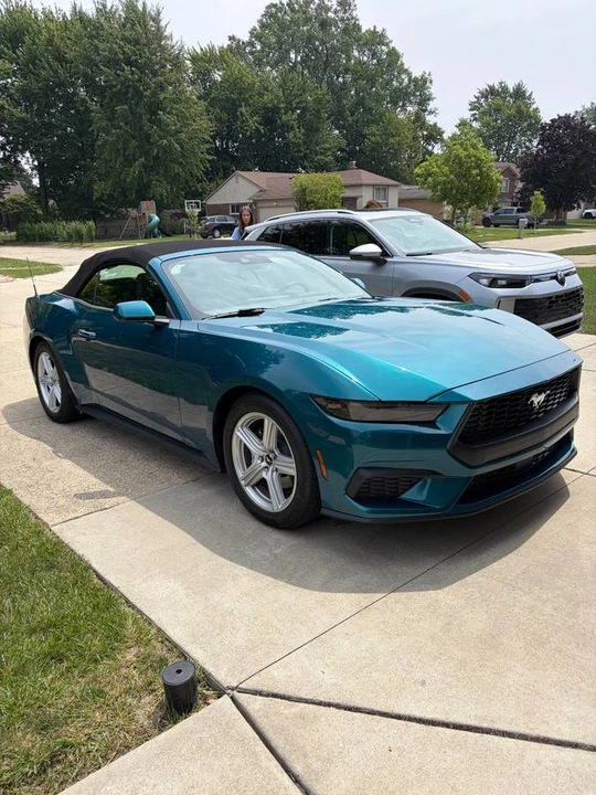 2026 Ford S650 Mustang - Image 2 of 15