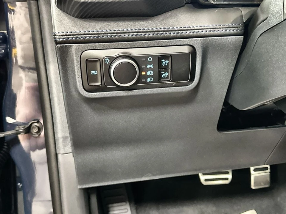 2026 Ford Mustang - Image 16 of 31