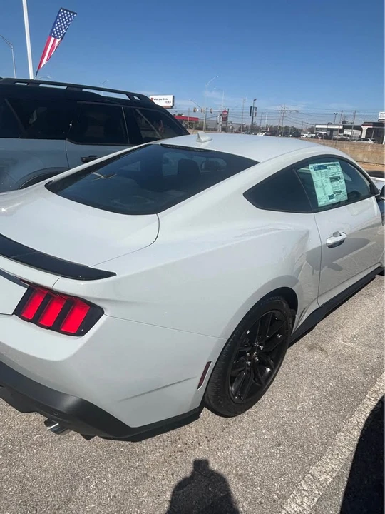 2026 Ford S650 Mustang - Image 3 of 10