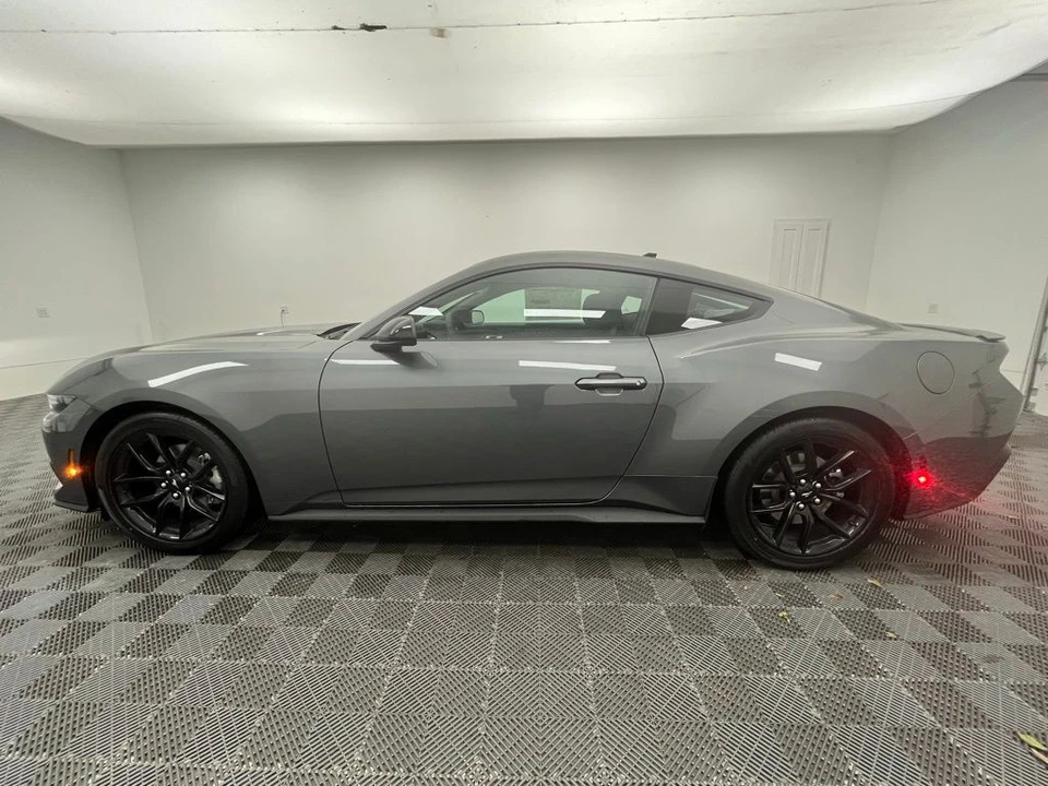 2026 Ford S650 Mustang - Image 11 of 12