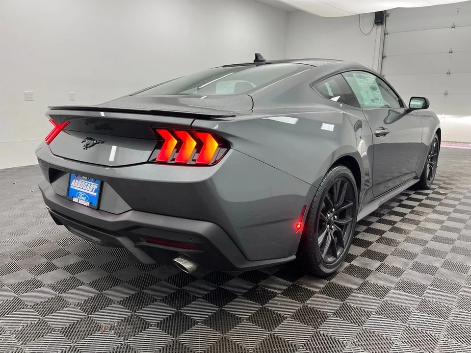 2026 Ford S650 Mustang - Image 8 of 12