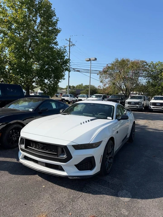 2026 Ford S650 Mustang - Image 2 of 7