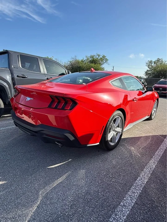 2026 Ford S650 Mustang - Image 3 of 6