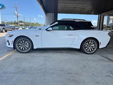 2026 Ford Mustang GT Convertible 2D