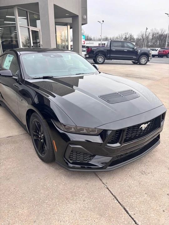 2026 Ford S650 Mustang - Image 2 of 6