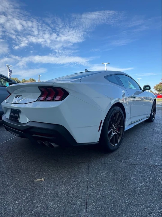 2026 Ford S650 Mustang GT - Image 4 of 5