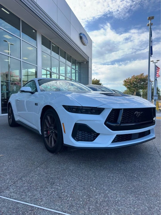 2026 Ford S650 Mustang GT - Image 2 of 5