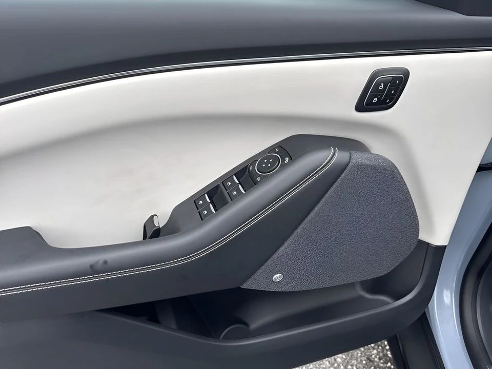 2026 Ford Mustang Mach-E - Image 28 of 31