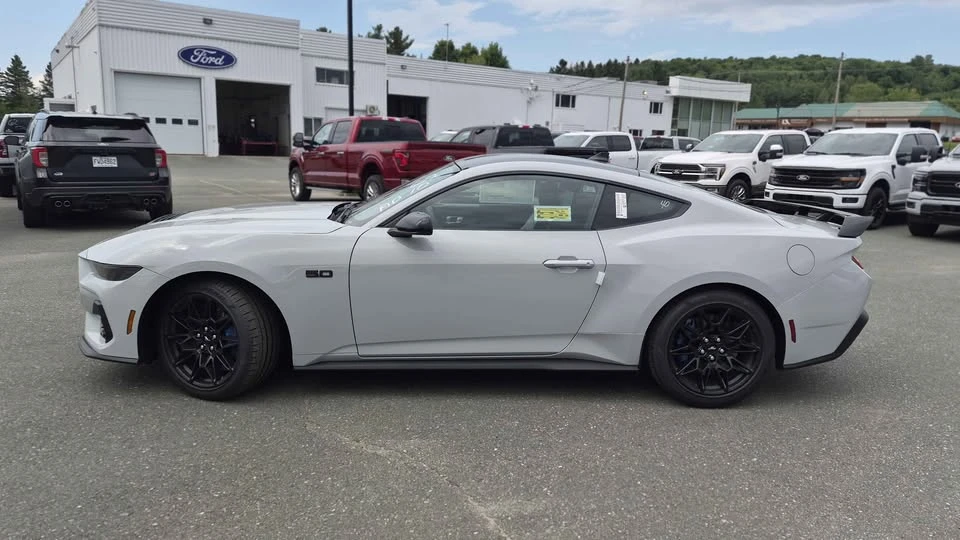 2026 Ford S650 Mustang - Image 2 of 17