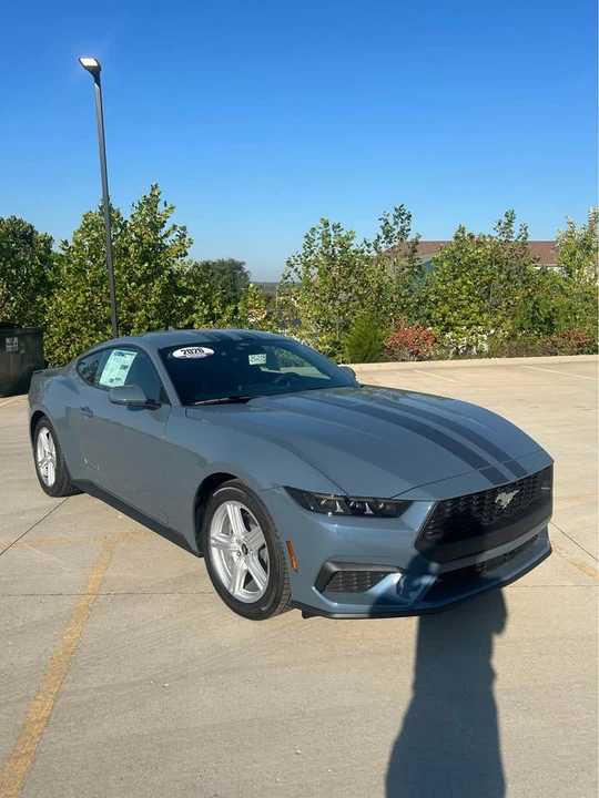 2026 Ford S650 Mustang - Image 3 of 12