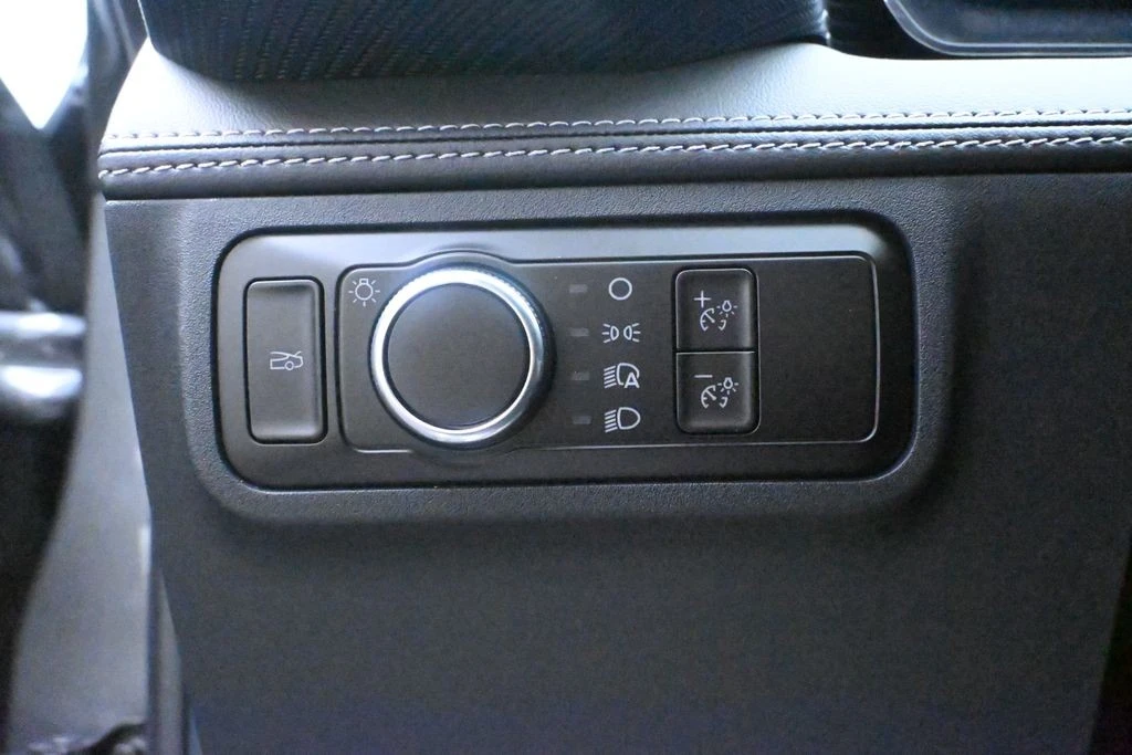 2026 Ford Mustang - Image 25 of 30