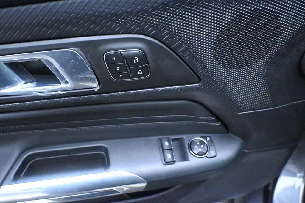 2026 Ford Mustang - Image 18 of 30