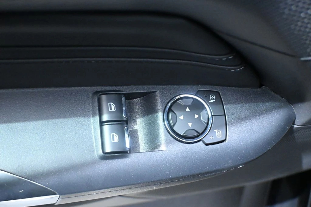 2026 Ford Mustang - Image 22 of 30