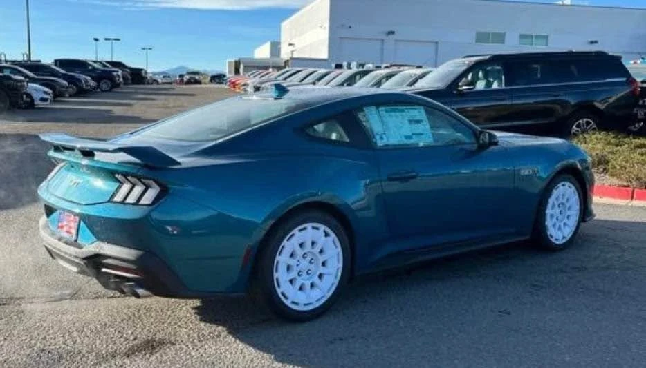 2026 Ford S650 Mustang GT - Image 4 of 11