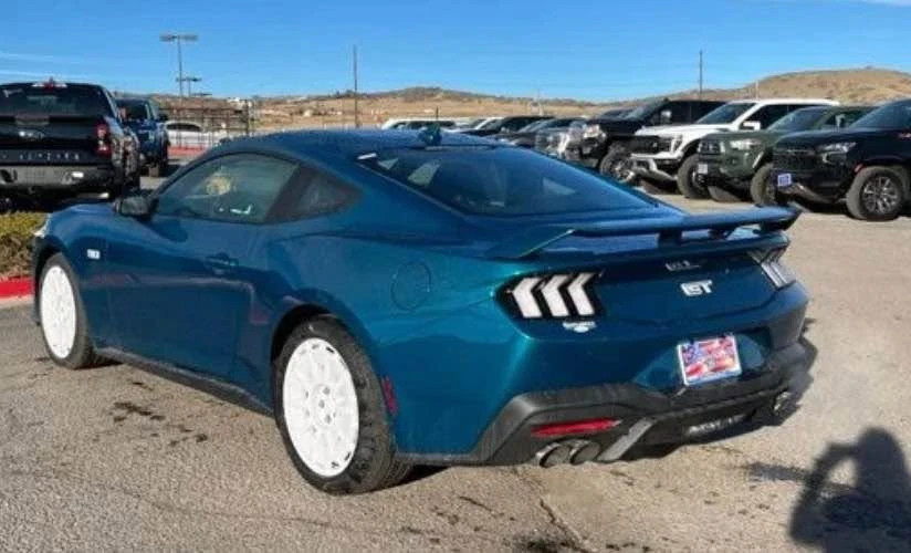 2026 Ford S650 Mustang GT - Image 2 of 11