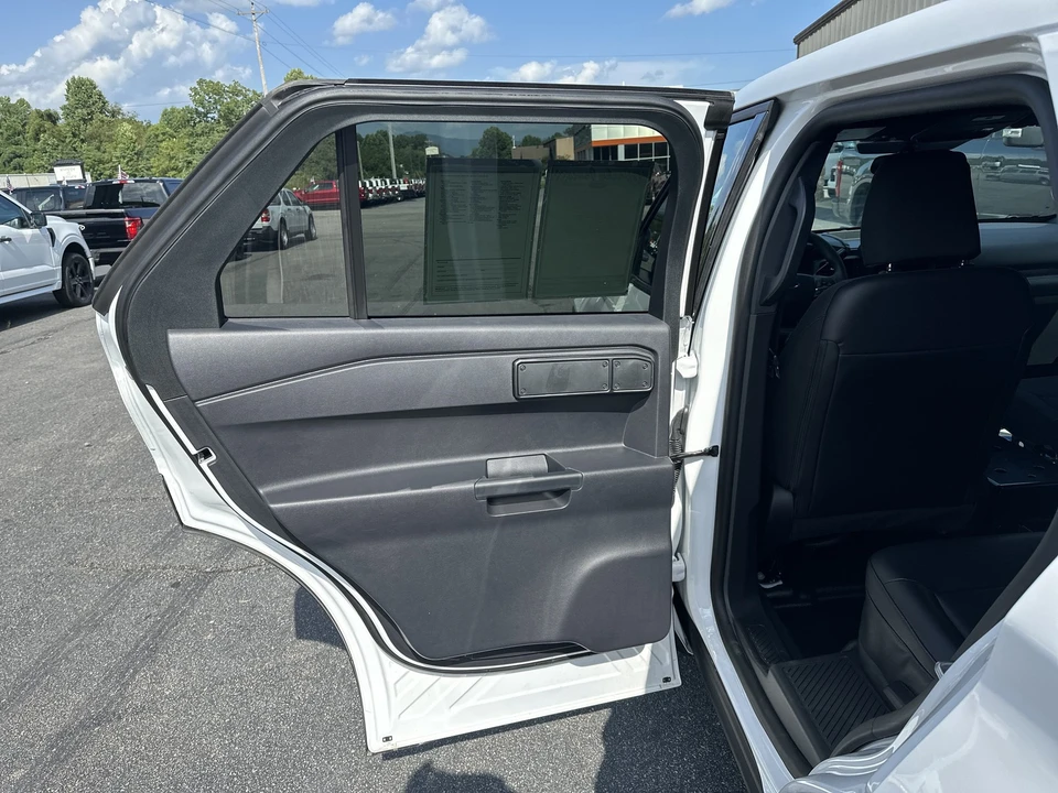 2026 Ford Explorer 6th Gen - Image 12 of 26