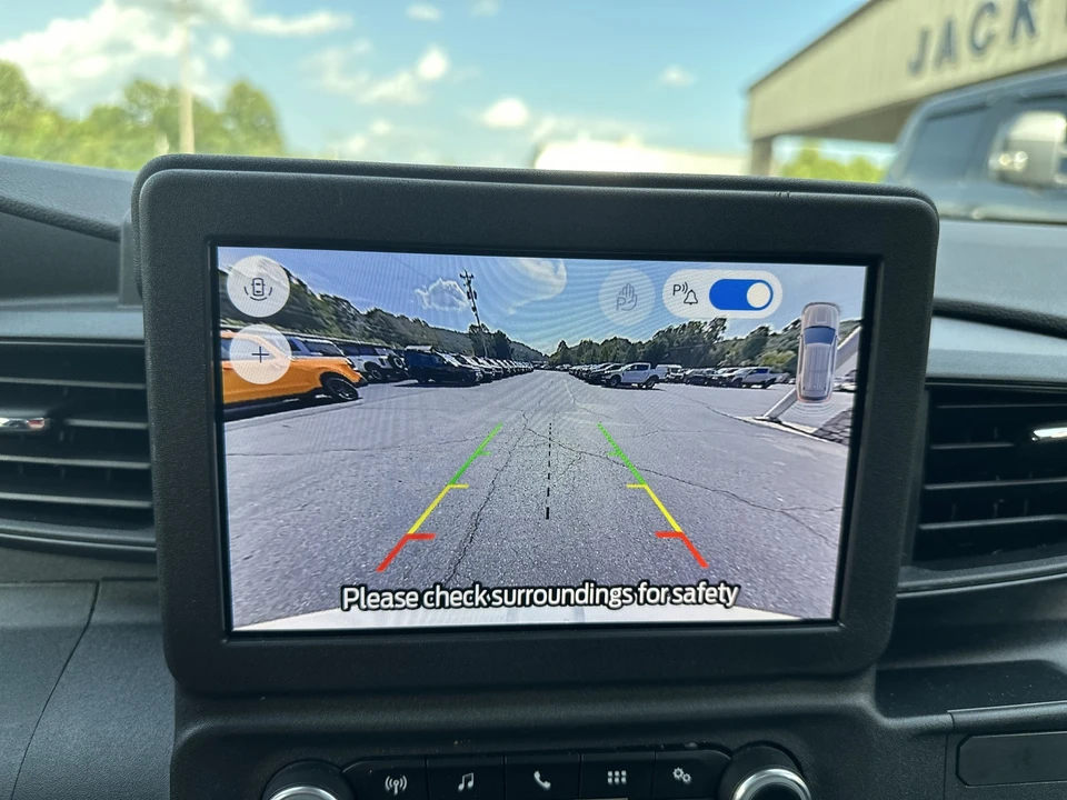 2026 Ford Explorer 6th Gen - Image 23 of 26