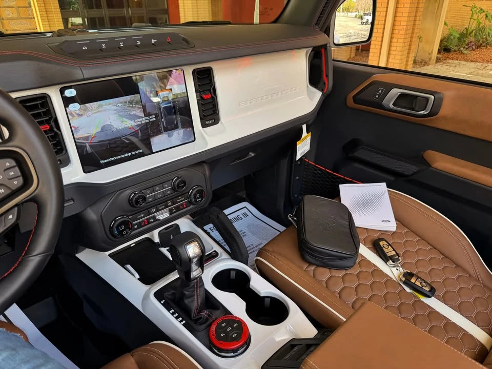 2026 Ford Bronco Raptor 6th Gen - Image 17 of 19