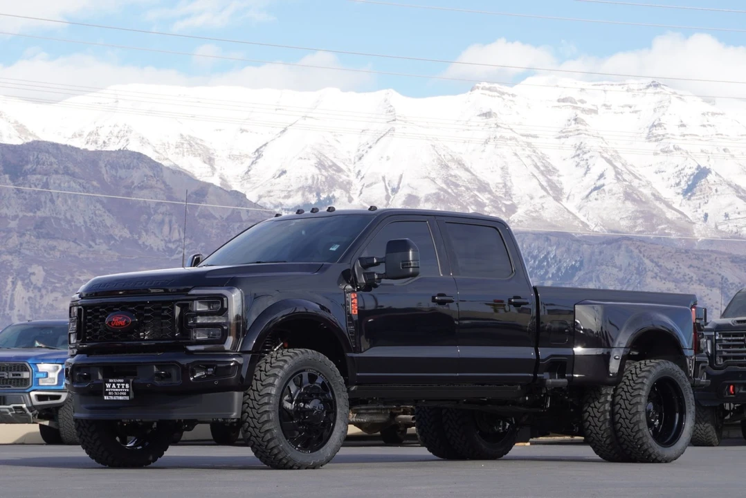 2026 Ford Super Duty 5th Gen - Image 2 of 12