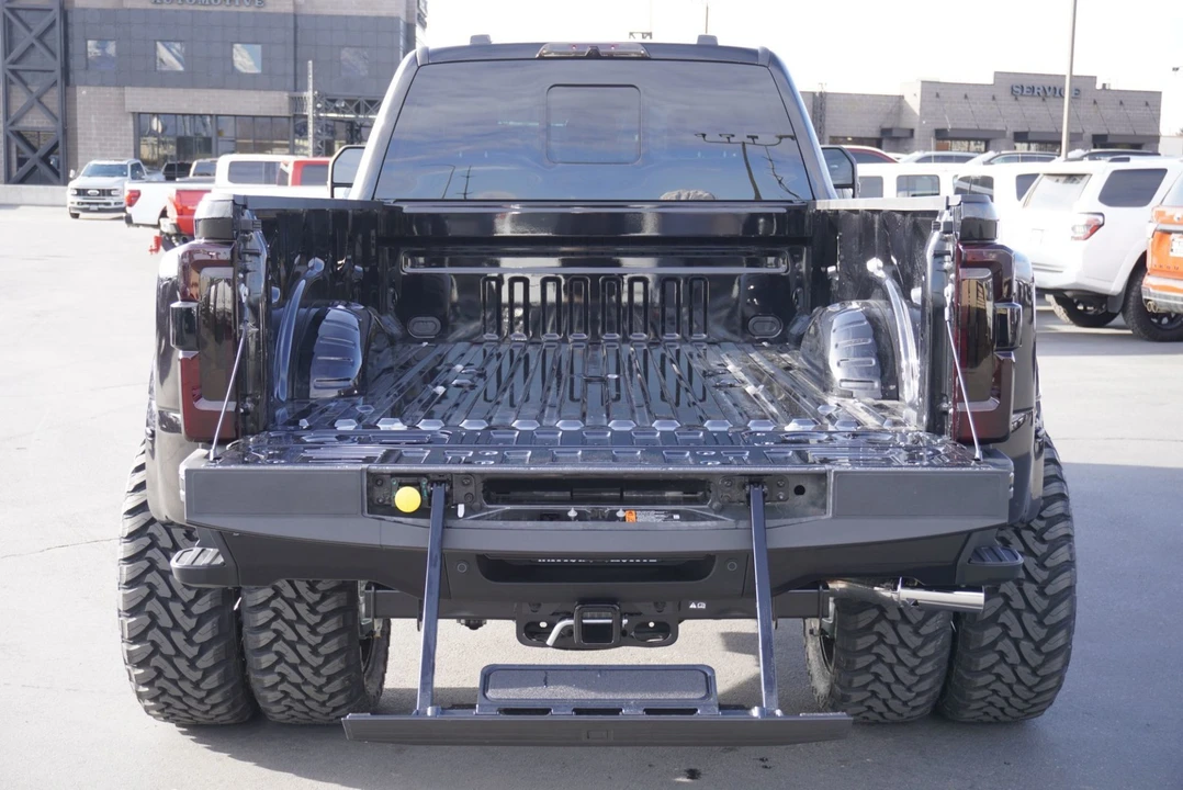 2026 Ford Super Duty 5th Gen - Image 11 of 12