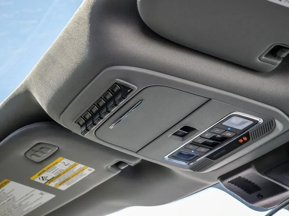 2026 Ford Super Duty 5th Gen - Image 11 of 15