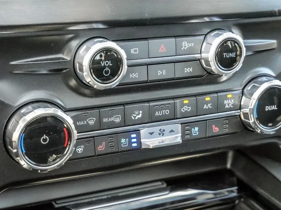 2026 Ford Super Duty 5th Gen - Image 2 of 15